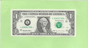 1995* ..UNCIRC $1  L 0369 1789 *  .... 1995 $1  L-*       STAR NOTE      FRN - Picture 1 of 2