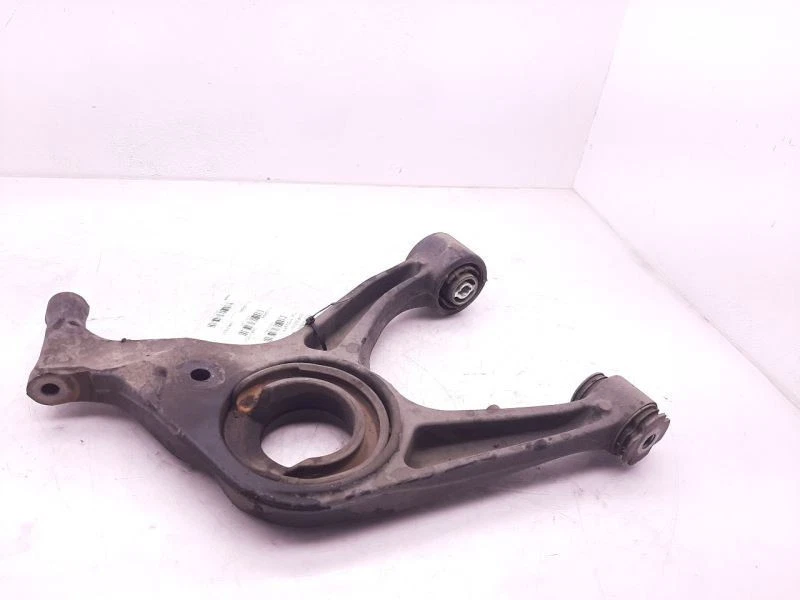 Braço de controle inferior traseiro para driver 3,6L compatível com 2010 BUICK LACROSSE 13230633 - Imagem 1 de 4