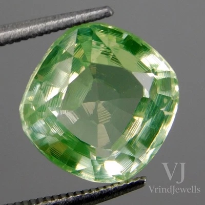 9.20 Ct Certified Natural Pakistan Green Peridot Radiant Cut Stunning Gemstone - Image 1 of 4