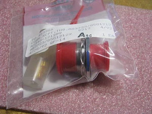 Matrix Stecker mit Kontakten # M83723/85G12129 NSN: 5935-01-346-1050 - Bild 1 von 3