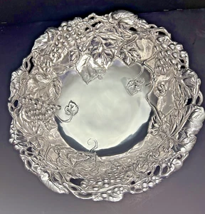 Insalatiera d'uva Arthur Court 14" alluminio 1998 nuova con scatola - Foto 1 di 9