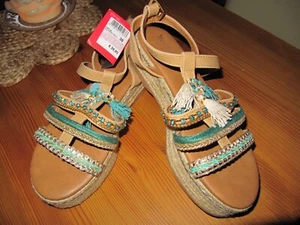 schöne modische Sandalen Keilabsatz grün,gold,Strass Gr.38 v.Young Spirit Neu - Bild 1 von 1