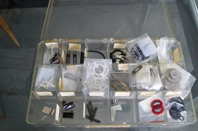 哈苏 500C/M NOS 零件新零件箱或按件查看我的完整商店 — 第 1/4 张图片