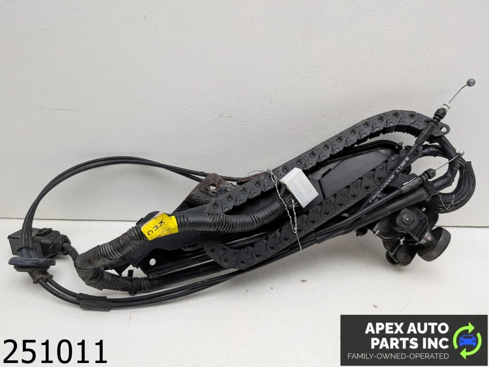 OEM 2007-2010 Hyundai Entourage 3.8L  Electric Power Sliding Door Regulator - Image 1 of 4