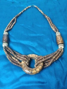 *RARA* Collana Marrone Vintage Africana Intagliata a Mano/Nigeria Lunga 26 Pollici! - Foto 1 di 12