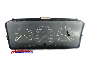 VW Passat 35i 1,8 L Tachimetro Strumento Combinato 357919033S Chilometraggio: - Picture 1 of 2