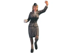 1/35 Model kit Figure WWII German Women Helper Corps  Garage Aurora Model ML-055 - Picture 1 of 7