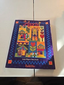 Libro colcha Hearts A Plenty 16 encantadores patrones de arte popular Milligan & Smith - Imagen 1 de 3