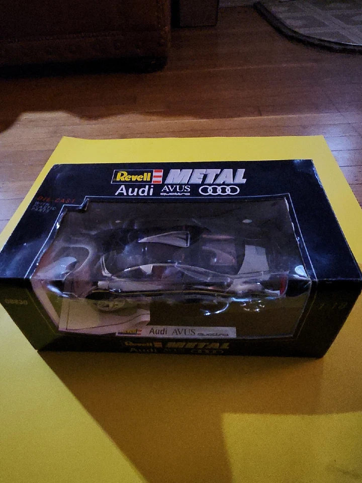 1/18 Revell Metal Audi AVUS Quattro Chrome Part # 08830 ! - Image 1 of 1