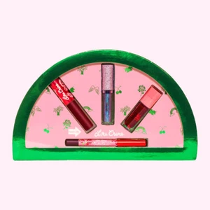 LIME CRIME BUNDLE BEST OF LIPS DARKS SET WICKED+TAROT+SAUCY CHERRY+BLACK UNICORN - Picture 1 of 5