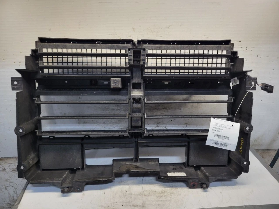 Obturador de aire activo para GMC Canyon 1688354 15-22 Foto 1 de 4