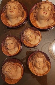Vintage Italien 2 große/4 kleine Putti dimensionale Ornamente Cherub Engel 5" & 3" Durchmesser - Bild 1 von 6