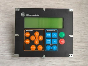 Panel de interfaz de operador GE IC752SPL011-BA - Imagen 1 de 3