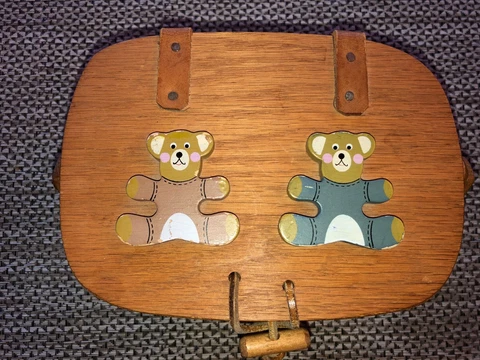 Vintage 1987 Longaberger Small Picnic Basket with Teddy Bears on Lid Cover