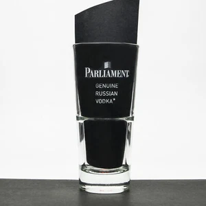 Parliament Russian Vodka Glas 35cl Longdrink Roter Stern Stapelbar Gläser - Bild 1 von 1