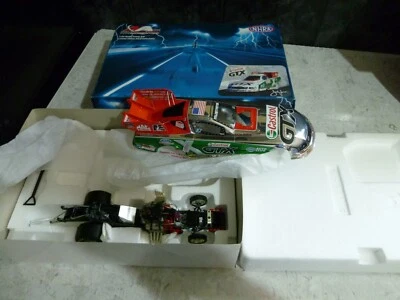 Action John Force 3 Castrol GTX 2006 MUSTANG DIVERTIDO COCHE COLOR CROMO LTD SIN USAR, EN CAJA 1/24 Foto 1 de 4