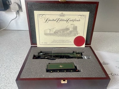OO Gauge Bachmann Tornado Limited edition. steam locomotive - Image 1 of 4