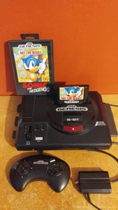Sega Genesis Konsole 16 Bit - (1601) mit Sonic The Hedgehog "Not For Resale" - Bild 1 von 5