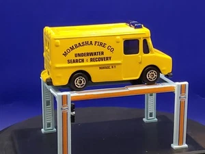 Vintage Die Cast Maisto Search Truck Mombasha Fire Co Monroe NY Underwater - Picture 1 of 6