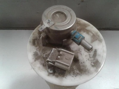 Conjunto de bomba de combustible compatible con 00 300M 586890 Foto 1 de 4