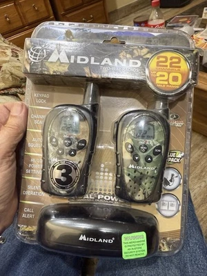 Midland Lxt345vp3 Two Way Radios 22 Channel Walkie Talkies New In Package - Image 1 of 3