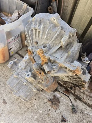 Transmisión manual Ford Fusion 6 velocidades G616C MB 9TF1203999 Foto 1 de 3