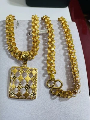 New 22K Solid 916 Real Gold Rectangle Set Necklace 17”/17.5” Long 21.2g 6mm - Image 1 of 4