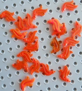 Lego Translucent Small Fire Western Castle Torch Plumes Flame Lot of 20 PIECES - Picture 1 of 1