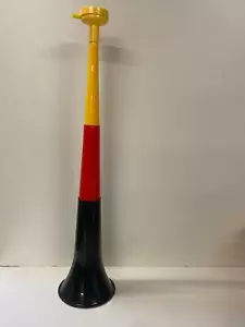 Deutschland Fan Trompete Horn Vuvuzela Tröte 55 cm sehr laut 4-teilig Fußball - Bild 1 von 1