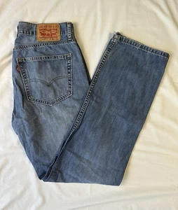 LEVIS 505 MENS JEANS Size 31 x 32  STRAIGHT LEG Distressed Lt Blue pants W31 L32 - Picture 1 of 9