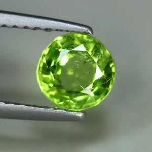 1.04 Cts_Great Loose Gemstone_100 % Natural Unheated Green Peridot_Pakistan - Bild 1 von 3