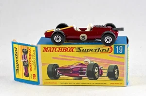Matchbox Superfast Nr. 19A Lotus Racing Car dunkellilametallic top in "H" Box - Picture 1 of 11