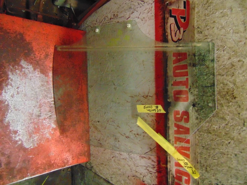 04 05 06 07 08 Suzuki Forenza oem passenger side right rear door glass window Foto 1 de 1