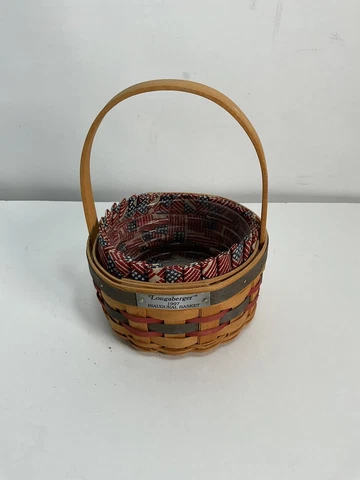 1996 Longaberger Basket Green and Red 6" Round Patriotic American Flags Cover
