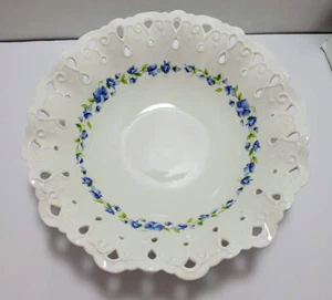 Mikasa FLORAL VINE 9.5" Ruffled Footed Bowl RL051 Blue Floral Eyelet and Bows  - Picture 1 of 7