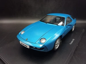 Porsche 928 1/18 Autoart (Museum) - Picture 1 of 9