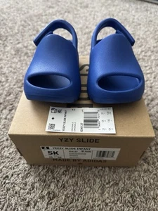 Adidas Yeezy Slide Azure Infant Size 5K - Picture 1 of 4