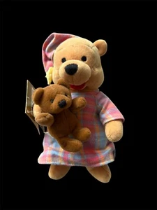 Vintage Disney Store Winnie Puuh Plüsch Pooh Nachtwäsche 8 Zoll mit Teddybär Neu mit Etikett - Bild 1 von 4