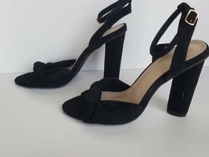 Forever 21 Women's Shoes Faux Suede Block Heels Ankle Strap Size 9 - Picture 1 of 7