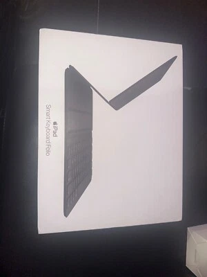 Apple Smart Folio keyboard ipad pro 12.9 inch - Open Box , Excellent type, Black - Image 1 of 2