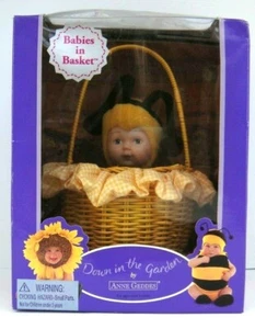 Anne Geddes NIB 2003 Down in The Garden Babies in Baskets Bee in Yellow Basket - Picture 1 of 8