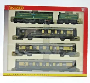 Hornby OO Gauge Thanet Belle Train Locomotive & 3 Coaches Pack R2279M Vintage - Picture 1 of 5