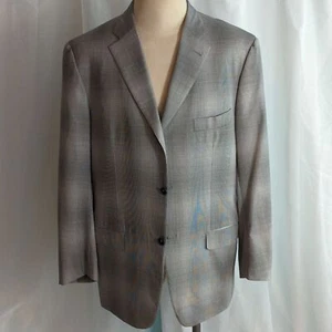 Isaia Suit - Picture 1 of 8