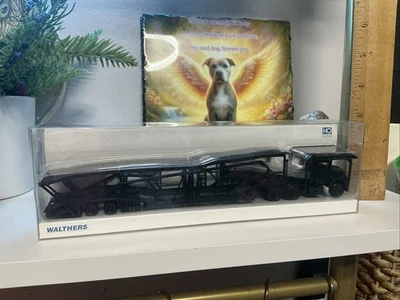 Remolque de transporte automático Walthers HO #933-1200 blanco ATLAS Ford LNT 9000 Foto 1 de 4