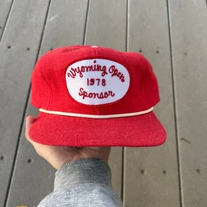 Vintage 1978 Wyoming Cowboys Pokes Open Golf Golfen rot weiß Strapback Mütze Kappe - Bild 1 von 7