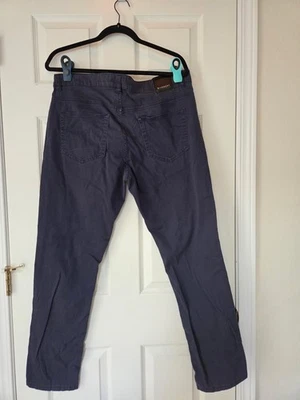 Pantalones de mezclilla para hombre Givenchy azules, talla 34/32 EE. UU. Foto 1 de 4