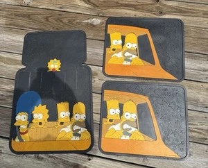 Alfombrillas coche vintage Los Simpson 2002 1 alfombrilla asiento delantero y 2 asientos traseros ¡raras! - Imagen 1 de 5