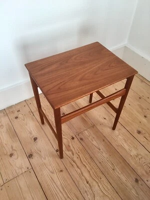 Прикроватный столик Hans Wegner для Andreas Tuck AT-40 Solid Danish Solid Teak MCM - Изображение 1 из 4