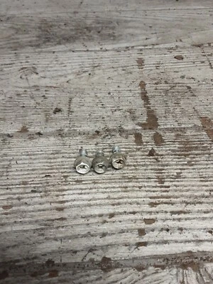 2016 16 15-18 Yamaha YZF-R3 YZF R3 Radiator Coolant Cooler Cooling Unit Fan Bolt - Image 1 of 4