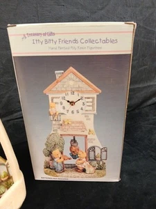 Vintage NEU Itty Bitty Friends Resign Teddybär Uhr mit Pengelum handbemalt - Bild 1 von 17